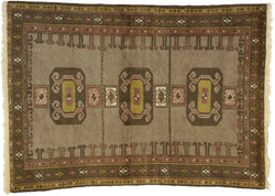 4 x 5 Vintage Persian Shiraz Rug 76402