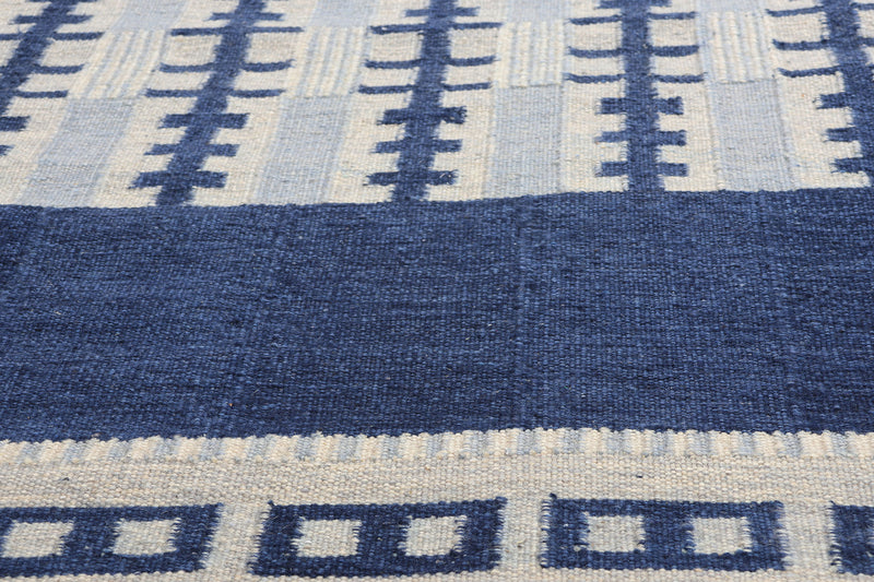 9'11" x 11'11" Swedish Inspired Kilim Rug