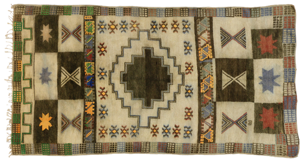 4'9" x 9' Vintage Moroccan Rug
