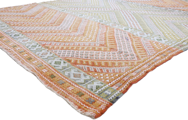 7'10" x 10' Vintage Kilim Rug
