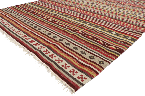 4'6" x 6'8" Vintage Kilim Rug