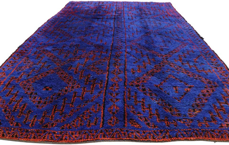 6'8" x 11'11" Vintage Moroccan Rug